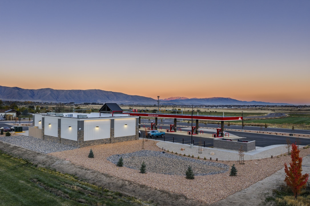 Finished commercial landscape installation